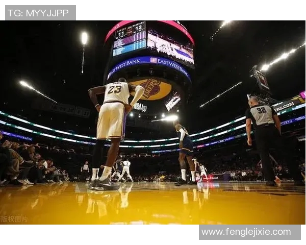 湖人对决热火第三场精彩回顾与赛后分析全景展现